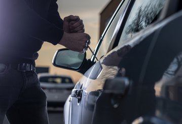 Protéger ce qui compte – 4 mesures à prendre pour éviter le vol de votre voiture