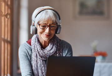 Profitez au maximum de votre retraite avec les webinaires et les balados sur la retraite offerts par le RAEO